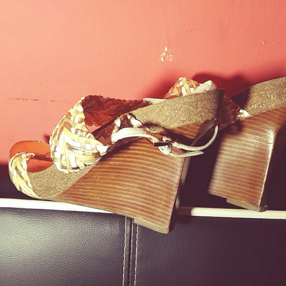 Sandals - Picture 2 of 6
